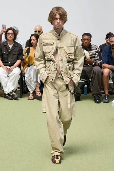 Look 34